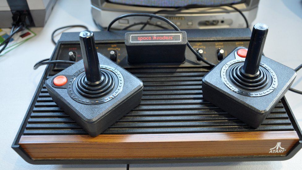 Atari Old Console