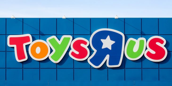 Toys R Us Sign