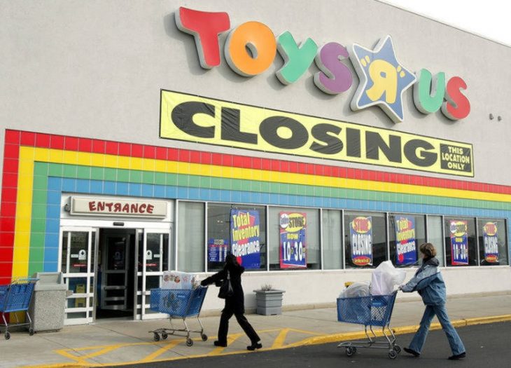 Toys R Us Closing